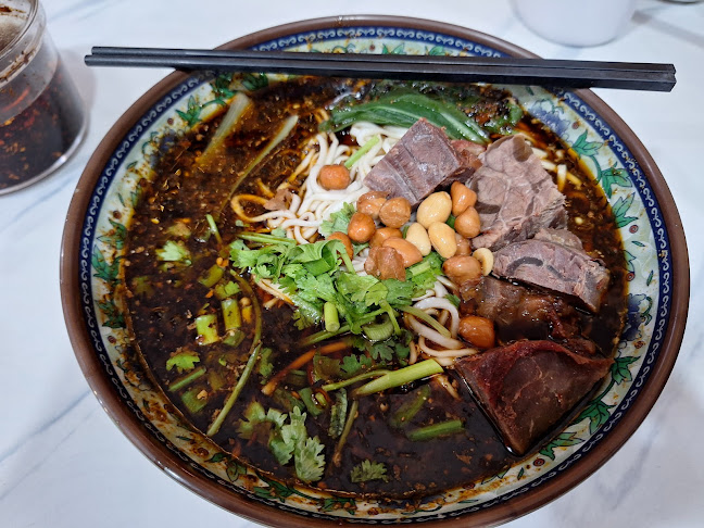 ChongQingXiaoMian - Geylang Lor 12 - Hospitality and gastronomy