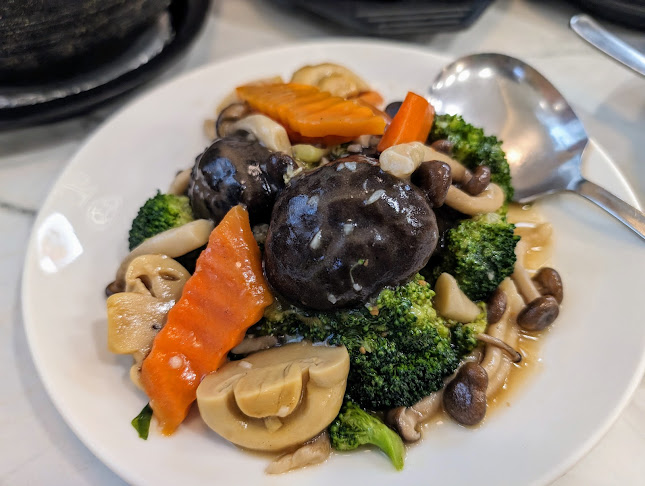 Comentarii opinii despre A-One Signature @AMK Hub