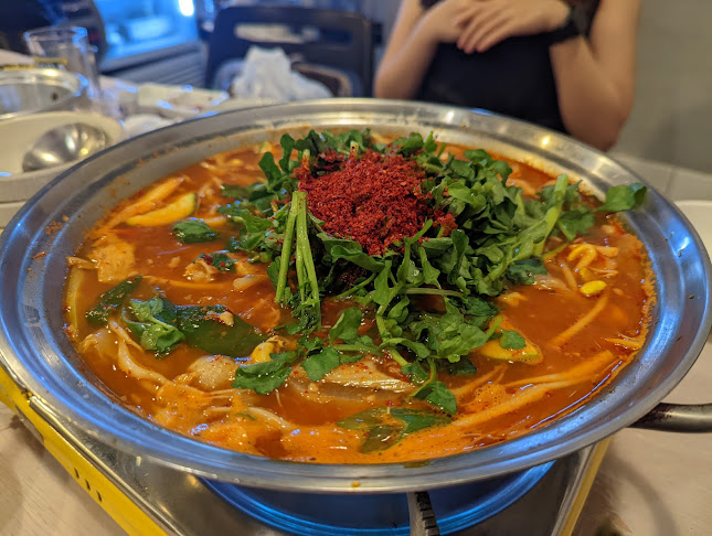 Jln Jurong Kechil, #01-52 182号 Singapore 596152