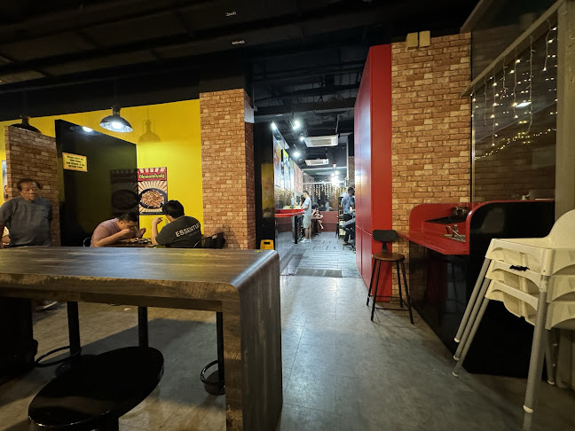 1 W Coast Dr, #01-108/109 NEWest, Singapore 128020