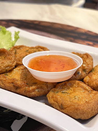 20 Ah Hood Rd, #01-08A Zhongshan Mall, Singapore 329984