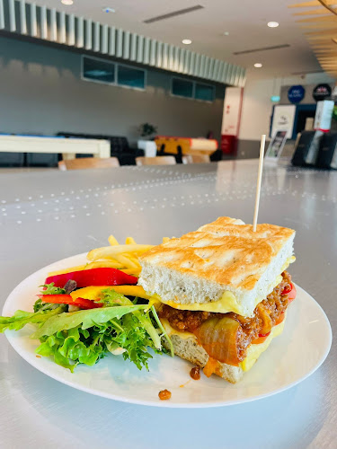 Opinii despre Fly by Shaker Lakers în Singapore - Hospitality and gastronomy