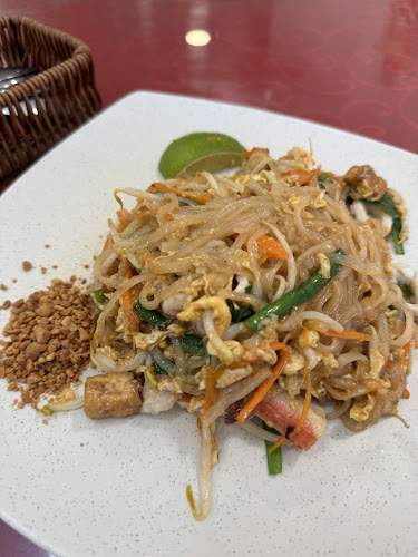 Comentarii opinii despre Mae Toi Mahasarakahm Thai restaurant