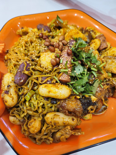 Zhang Liang Mala Tang 张亮麻辣烫 @Bedok Mall - Singapore