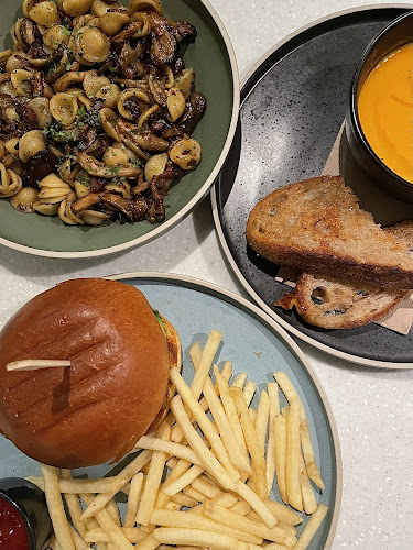 Opinii despre Little Farms Bistro, Katong Point (Restaurant) în Singapore - Hospitality and gastronomy