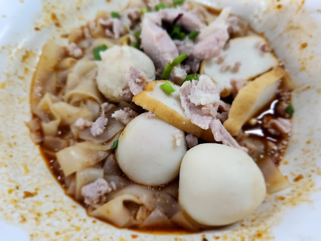 Teochew street new market fishball noodle fish soup