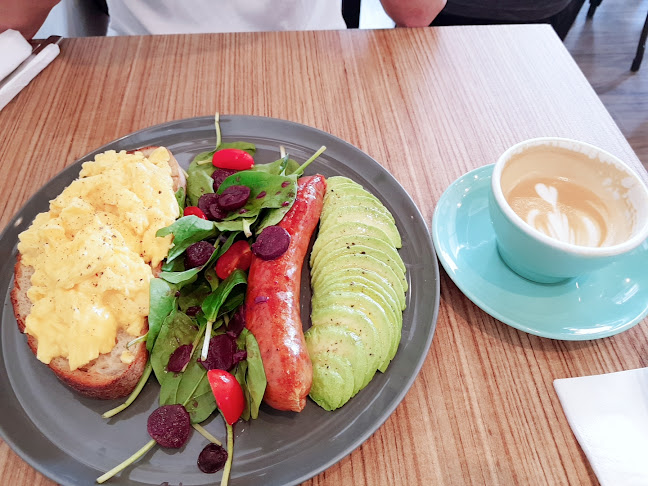 Comentarii opinii despre Old Hen Coffee (NUS)