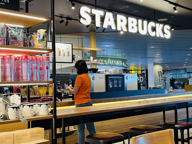 Comentarii opinii despre Starbucks Terminal 1 Transit