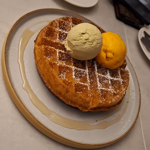 Clovelly - Hospitality and gastronomy