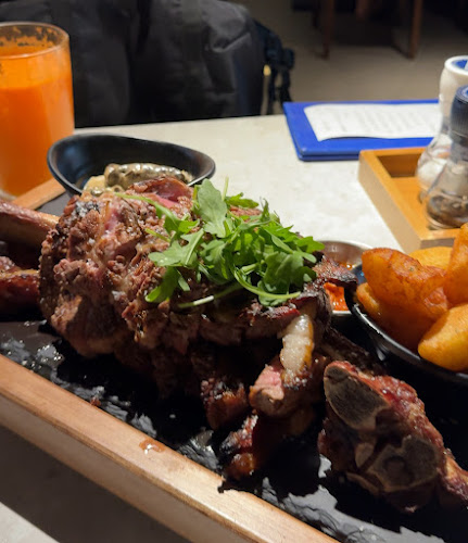 COLLIN'S® Tampines 1