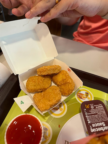 Opinii despre McDonald's Bukit Batok West în Singapore - Hospitality and gastronomy