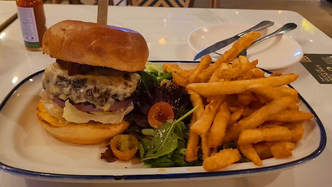 Tipsy Bird Gastrobar