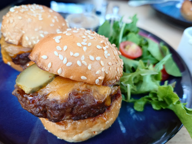 6 Bayfront Ave, art science museum, Singapore 018974