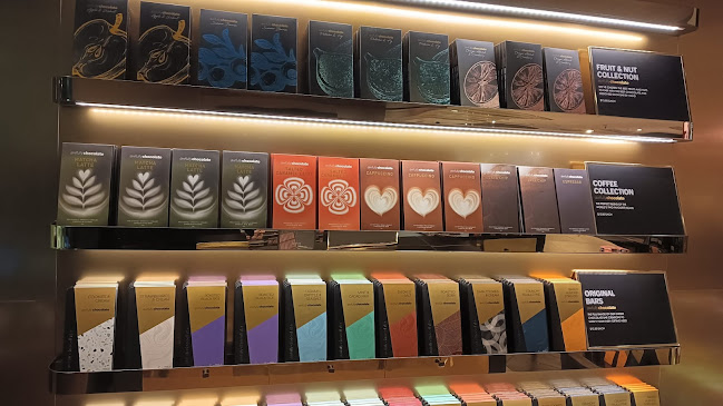 252 N Bridge Rd, #B1 - 52, Singapore 179103