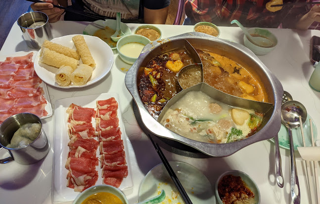 Shi Li Fang Hot Pot @ Junction 10 - Singapore