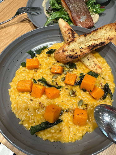 Jones The Grocer Express - Singapore