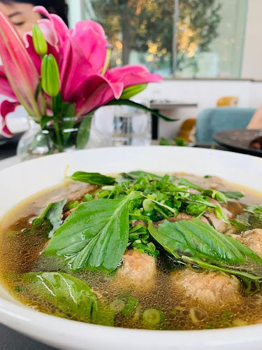 Comentarii opinii despre The Pho Place by LILY.S