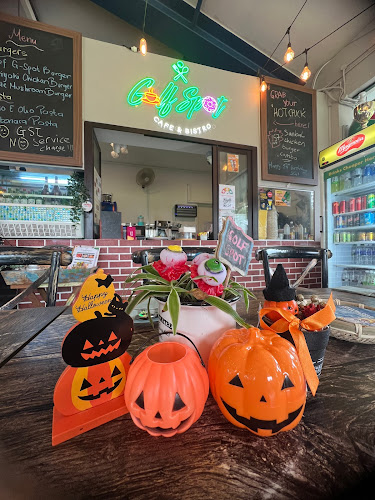 Comentarii opinii despre Golf Spot Cafe & Bistro