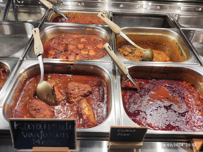 Muthu's Curry - Hospitality and gastronomy