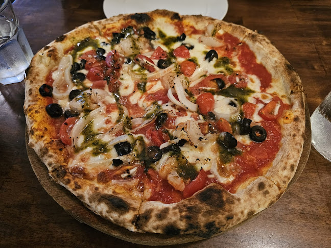 La Pizzaiola @ Jalan Riang - Hospitality and gastronomy