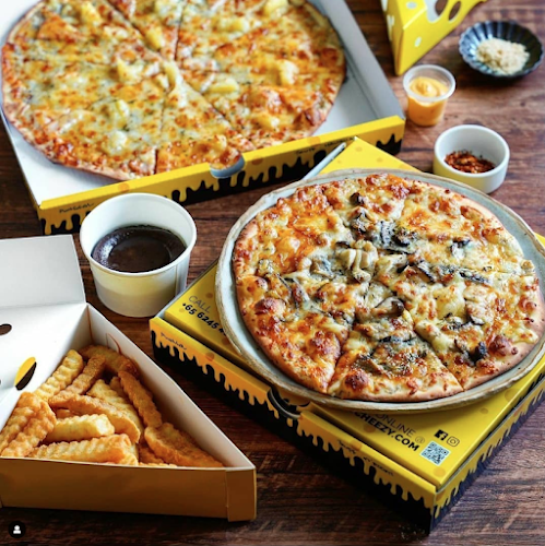 Opinii despre Overly Cheezy în Singapore - Hospitality and gastronomy