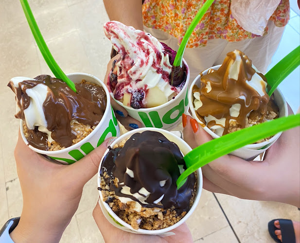 Comentarii opinii despre llaollao Wisma Atria