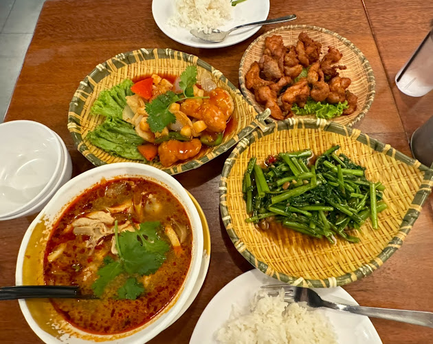 Sanook Kitchen - Kallang Wave Mall - Hospitality and gastronomy