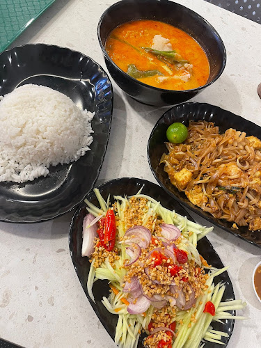 678A Woodlands Avenue 6 #02-05, Stall 03 Admiralty Place Cantine, Singapore 731678