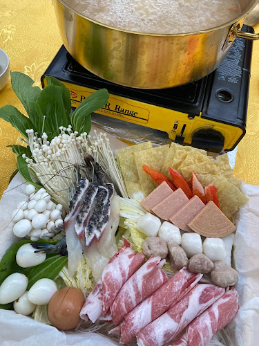 Regal Golden Steamboat - Hospitality and gastronomy