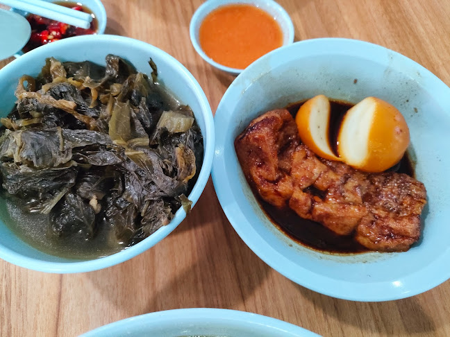 Boon Keng Road Fish Head Bee Hoon - Hospitality and gastronomy
