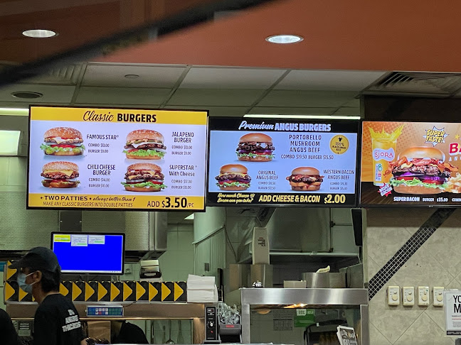 Carl's Jr. - Singapore