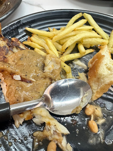 Comentarii opinii despre A1 Family Ayam Goreng & Western Food (A1 Family Bistro)