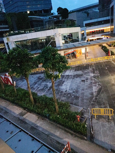 Comentarii opinii despre McDonald's JEM