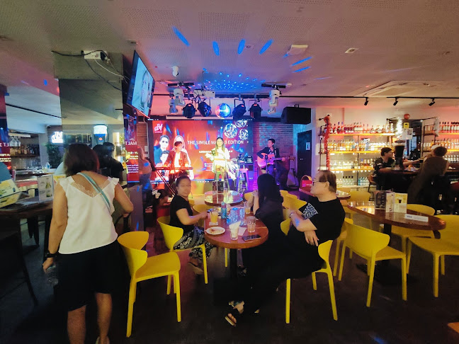 208 South Bridge Rd, Singapore 058757