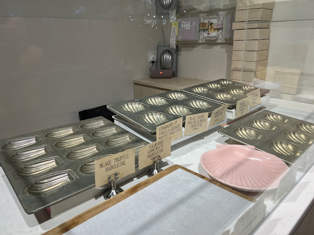 She Sells Seashells - Singapore