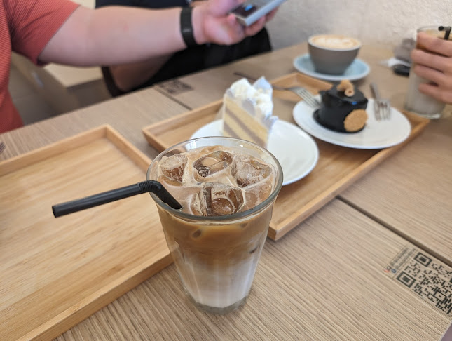 Opinii despre LUNA în Singapore - Hospitality and gastronomy