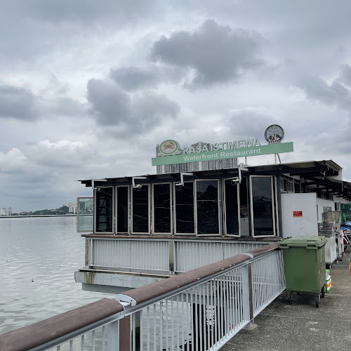 Rasa Istimewa Waterfront Restaurant - Singapore