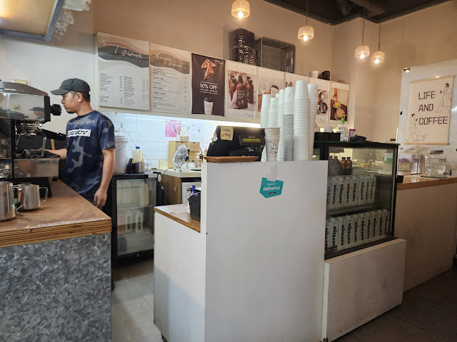 Comentarii opinii despre Strangers @ Work