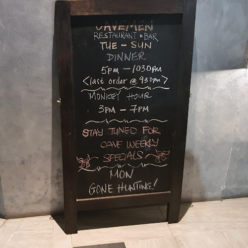 Opinii despre Cavemen Social în Singapore - Hospitality and gastronomy