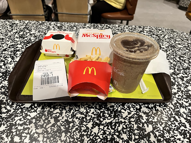 McDonald's Jewel - Hospitality and gastronomy