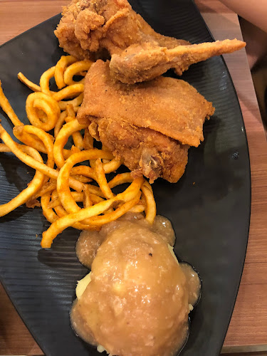 10 Eunos Rd 8, #01-148, Singapore 408600