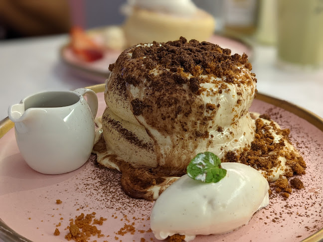 Fluff Stack (Tampines 1) - Hospitality and gastronomy