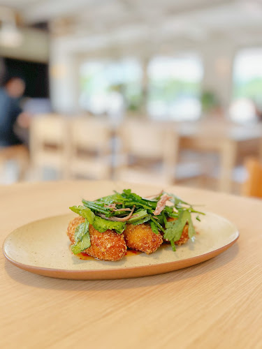 Opinii despre Frankie & Fern's în Singapore - Hospitality and gastronomy