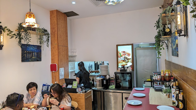 430 Upper Changi Rd, #01-45 East Village, Singapore 487048