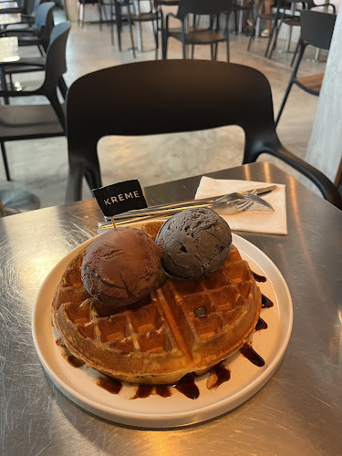 Kreme Cafe - Singapore
