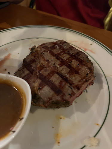 Bernie's - Hospitality and gastronomy