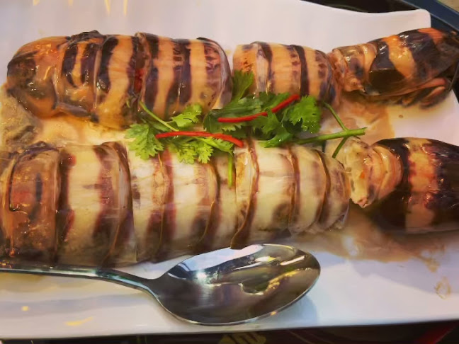 Tian Tian Fisherman's Pier Seafood Restaurant 天天渔港 - Singapore