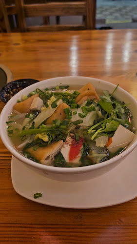 Comentarii opinii despre Viet'Spice outlet 2 - Discover Vietnam’s True Flavors – Friendly, Familiar, and Affordable