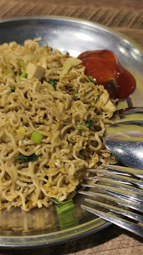 1 W Coast Dr, #01-108/109 NEWest, Singapore 128020