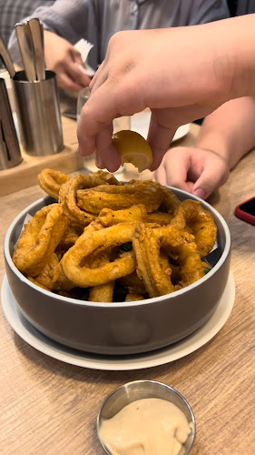 Comentarii opinii despre Sky22 @ Courtyard by Marriott